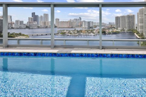 Condominio en venta en Aventura, Florida, 3 dormitorios, 237.74 m2 № 1241057 - foto 30