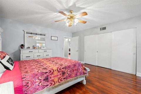 Condo in Clearwater, Florida, 2 bedrooms  № 1381205 - photo 16