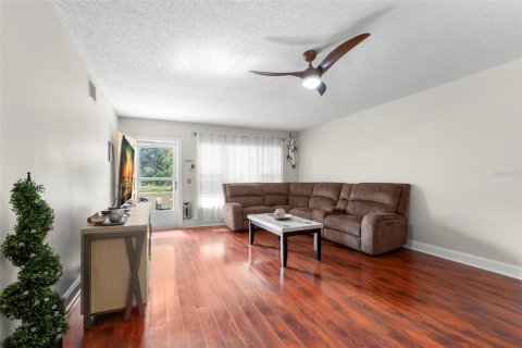 Condo in Clearwater, Florida, 2 bedrooms  № 1381205 - photo 6