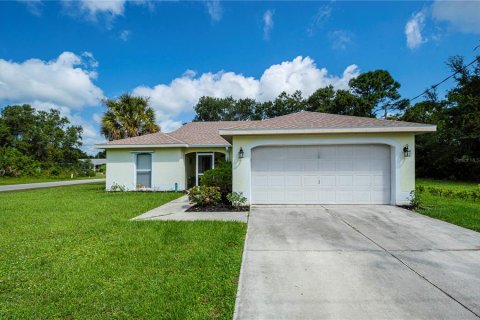 Villa ou maison à vendre à Rotonda, Floride: 3 chambres, 116.96 m2 № 1381202 - photo 1