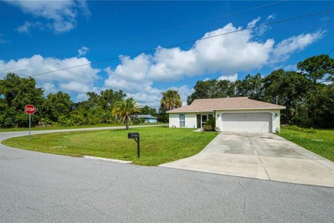 Villa ou maison à vendre à Rotonda, Floride: 3 chambres, 116.96 m2 № 1381202 - photo 4