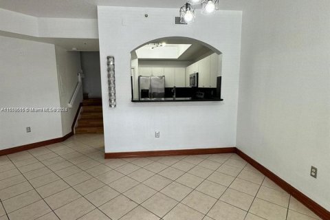 Condo in Miami, Florida, 3 bedrooms  № 1372491 - photo 15