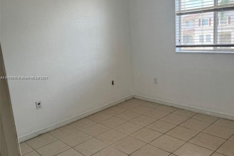 Copropriété à vendre à Miami, Floride: 3 chambres, 126.72 m2 № 1372491 - photo 9