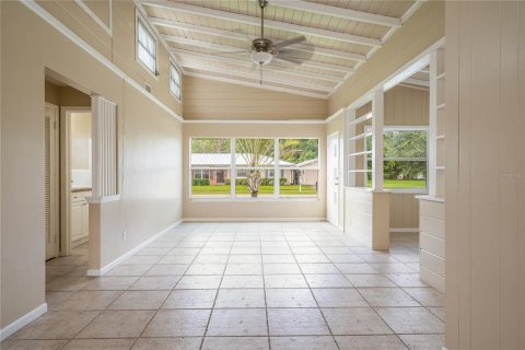 House in Vero Beach, Florida 4 bedrooms, 139.35 sq.m. № 1397933 - photo 9