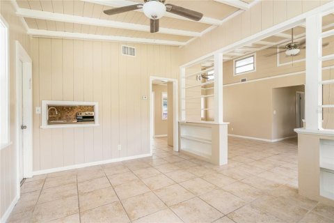 House in Vero Beach, Florida 4 bedrooms, 139.35 sq.m. № 1397933 - photo 5