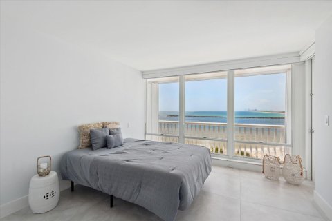 Condo in Fort Lauderdale, Florida, 2 bedrooms  № 1098819 - photo 8