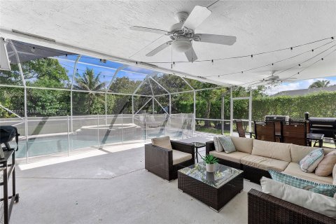 Casa en venta en Coral Springs, Florida, 5 dormitorios № 1399501 - foto 25