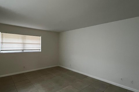 Condo in Palm Beach Gardens, Florida, 2 bedrooms  № 1160407 - photo 11