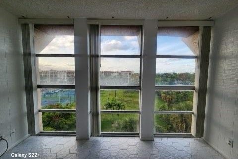 Copropriété à vendre à Hallandale Beach, Floride: 1 chambre, 74.32 m2 № 1029326 - photo 7