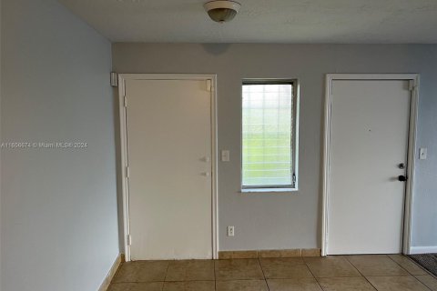 Condo in Palmetto Bay, Florida, 2 bedrooms  № 1356912 - photo 24