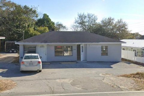 Propiedad comercial en venta en New Port Richey, Florida, 102.01 m2 № 1243829 - foto 1