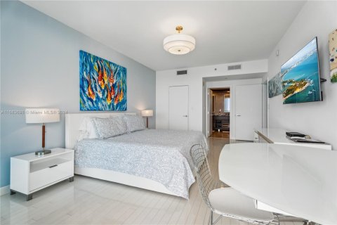 Condominio en venta en Miami Beach, Florida, 2 dormitorios, 128.86 m2 № 1418509 - foto 11