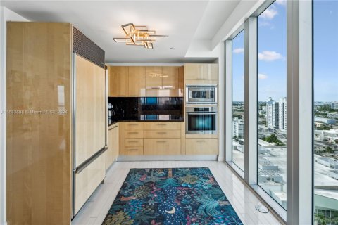 Condominio en venta en Miami Beach, Florida, 2 dormitorios, 128.86 m2 № 1418509 - foto 9