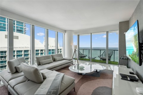 Condominio en venta en Miami Beach, Florida, 2 dormitorios, 128.86 m2 № 1418509 - foto 4