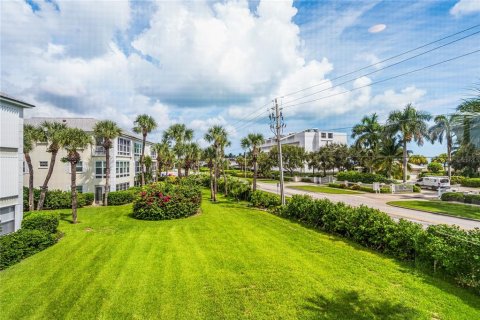 Condo in Vero Beach, Florida, 2 bedrooms  № 1376260 - photo 28