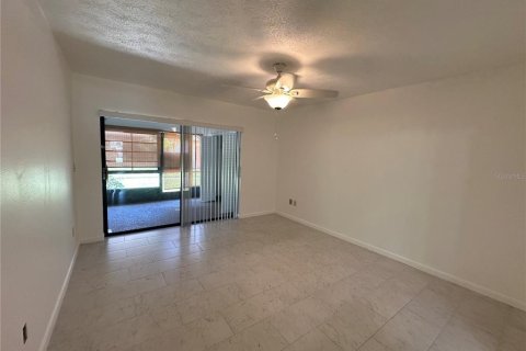 Villa ou maison à louer à Cape Coral, Floride: 2 chambres, 73.76 m2 № 1366590 - photo 13