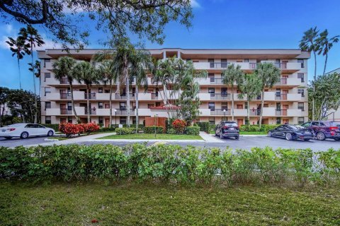 Condo in Coconut Creek, Florida, 2 bedrooms  № 1226788 - photo 12