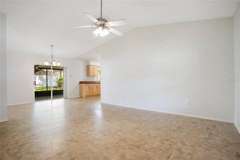 Villa ou maison à vendre à Tampa, Floride: 2 chambres, 91.97 m2 № 1213174 - photo 5