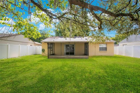 Casa en venta en Tampa, Florida, 2 dormitorios, 91.97 m2 № 1213174 - foto 16