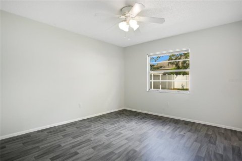 Villa ou maison à vendre à Tampa, Floride: 2 chambres, 91.97 m2 № 1213174 - photo 11