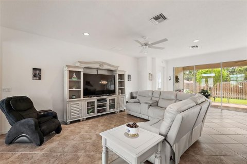 Casa en venta en Summerfield, Florida, 3 dormitorios, 196.95 m2 № 1386934 - foto 13