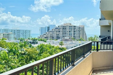 Condo in Key Biscayne, Florida, 2 bedrooms  № 1353754 - photo 6