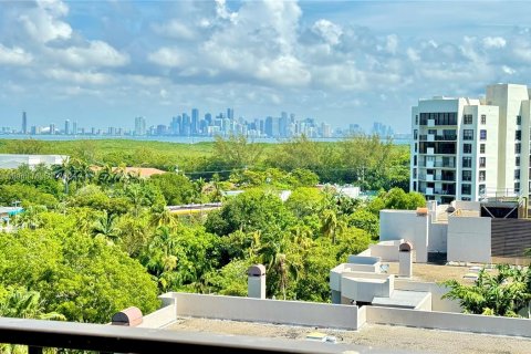 Condo in Key Biscayne, Florida, 2 bedrooms  № 1353754 - photo 1