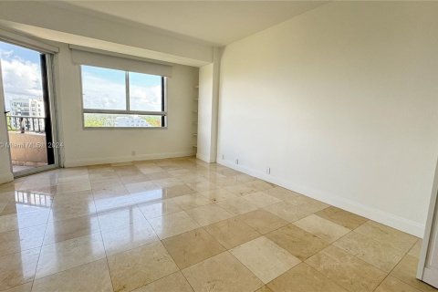 Condo in Key Biscayne, Florida, 2 bedrooms  № 1353754 - photo 27