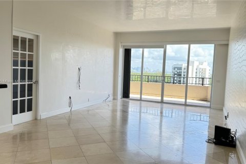 Condo in Key Biscayne, Florida, 2 bedrooms  № 1353754 - photo 30