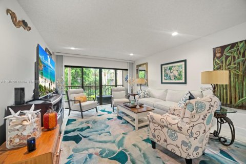 Condo in South Palm Beach, Florida, 2 bedrooms  № 1353799 - photo 9