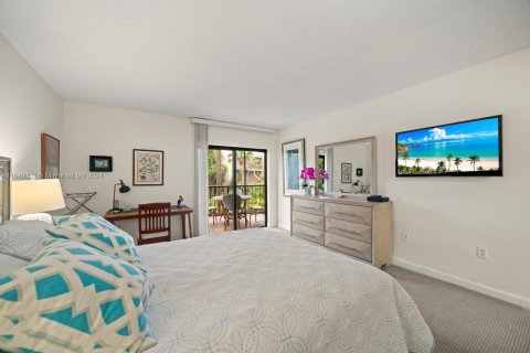 Condominio en alquiler en South Palm Beach, Florida, 2 dormitorios, 104.14 m2 № 1353799 - foto 17