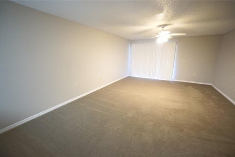 Townhouse in Tampa, Florida 2 bedrooms, 137.03 sq.m. № 1432134 - photo 7