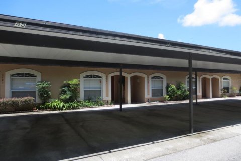 Townhouse in Tampa, Florida 2 bedrooms, 137.03 sq.m. № 1432134 - photo 1