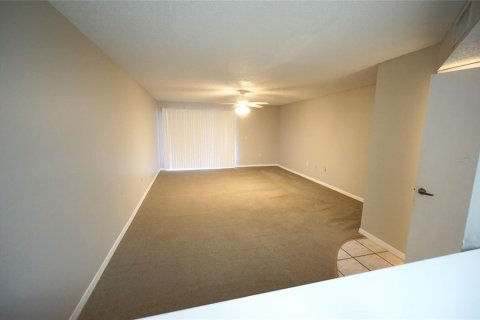 Townhouse in Tampa, Florida 2 bedrooms, 137.03 sq.m. № 1432134 - photo 6