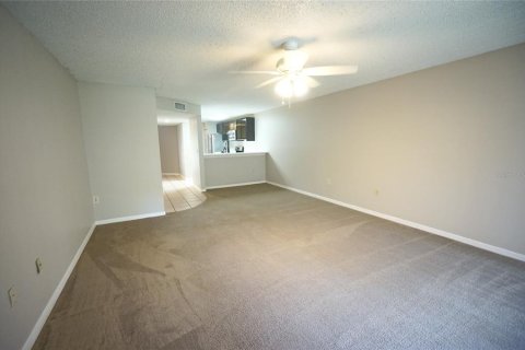 Townhouse in Tampa, Florida 2 bedrooms, 137.03 sq.m. № 1432134 - photo 8