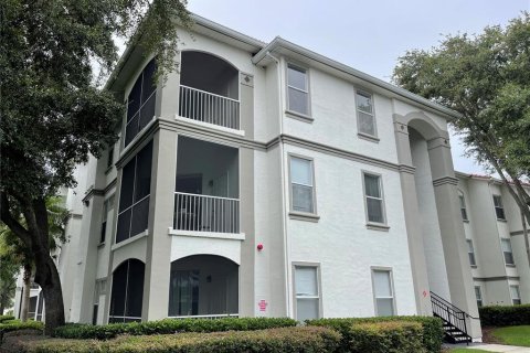 Condo in Orlando, Florida, 2 bedrooms  № 1386664 - photo 1