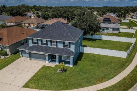 Villa ou maison à vendre à Land O' Lakes, Floride: 4 chambres, 225.94 m2 № 1359157 - photo 2