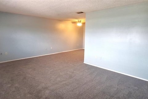 Copropriété à vendre à Pinellas Park, Floride: 1 chambre, 85.47 m2 № 1357781 - photo 8