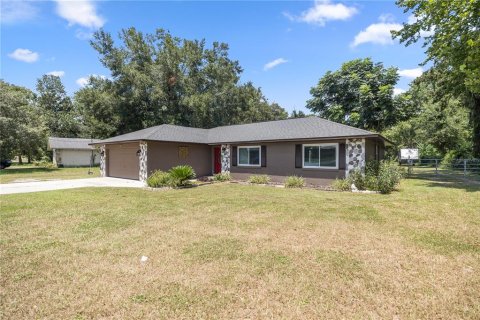 Villa ou maison à louer à Ocala, Floride: 3 chambres, 144.56 m2 № 1337664 - photo 3