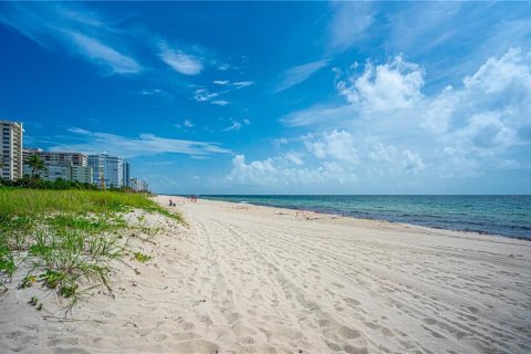 Condo in Lauderdale-by-the-Sea, Florida, 2 bedrooms  № 1160020 - photo 7