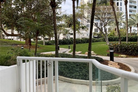 Copropriété à vendre à Aventura, Floride: 1 chambre, 66.98 m2 № 1045114 - photo 1