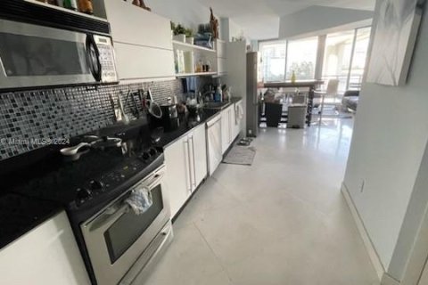 Condominio en venta en Miami, Florida, 1 dormitorio, 67.54 m2 № 1390045 - foto 6