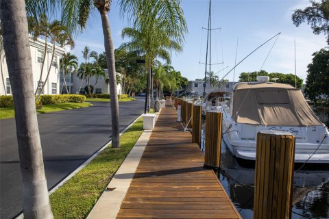 Condo in Fort Lauderdale, Florida, 2 bedrooms  № 1075799 - photo 4