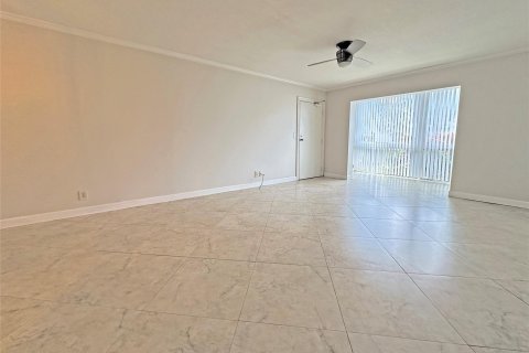 Condo in Fort Lauderdale, Florida, 2 bedrooms  № 1075799 - photo 27