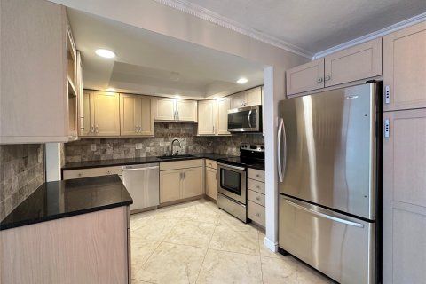 Condo in Fort Lauderdale, Florida, 2 bedrooms  № 1075799 - photo 22