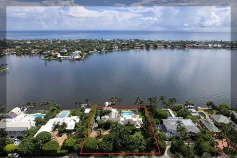 Villa ou maison à vendre à Palm Beach, Floride: 7 chambres, 584.91 m2 № 1068164 - photo 16