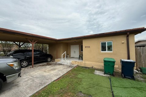 Casa en venta en Miami, Florida, 3 dormitorios, 192.77 m2 № 1420097 - foto 2