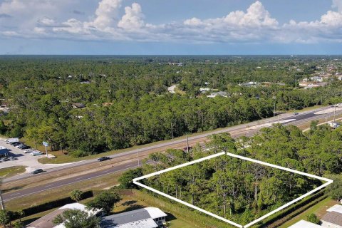 Terreno en venta en North Port, Florida № 1258703 - foto 1