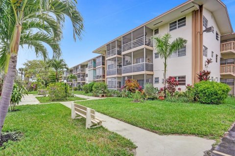 Copropriété à vendre à North Miami Beach, Floride: 1 chambre, 82.03 m2 № 1240481 - photo 23