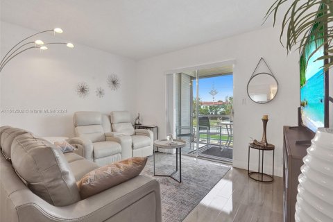 Copropriété à vendre à North Miami Beach, Floride: 1 chambre, 82.03 m2 № 1240481 - photo 11